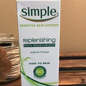Simple Makeup - NEW Simple Replenishing Rich Moisturizer Simple Makeup - NEW Simple Replenishing Rich Moisturizer